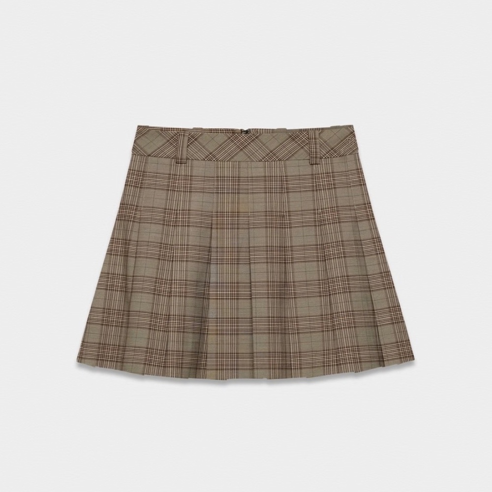 Aritzia Sunday Best Olive Micro Skort size 14